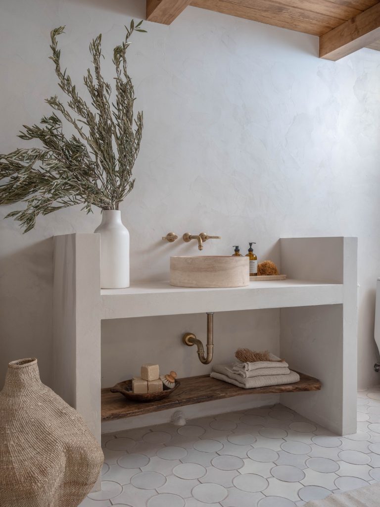 Minimalist bathroom vanity design